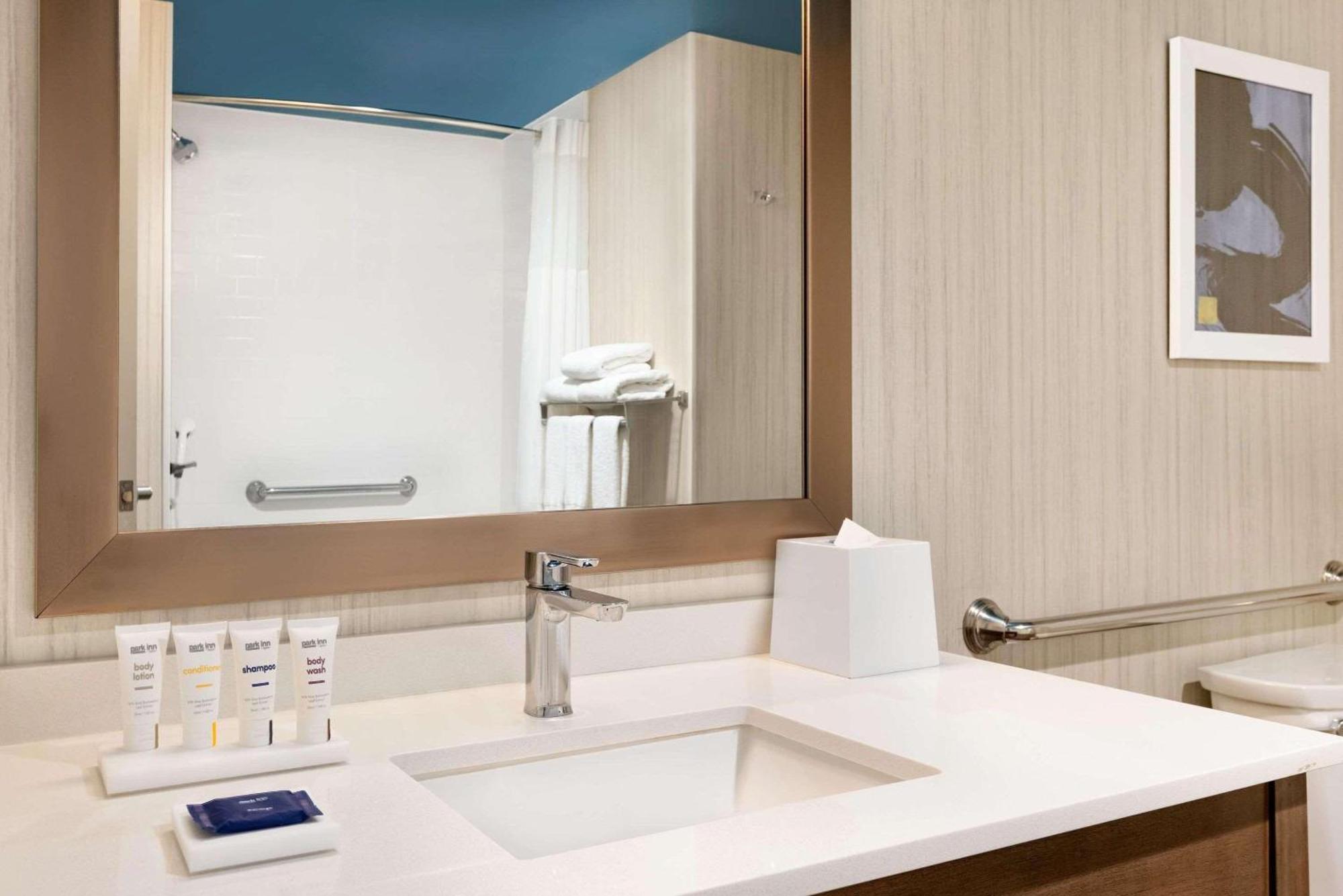 Park Inn By Radisson Florence, Sc Buitenkant foto
